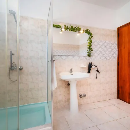 Guardiao, Piscina Jardim Prestige For *