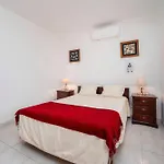 Guardiao, Piscina Jardim Prestige For Villa
