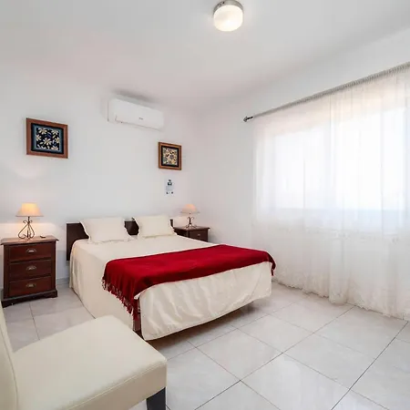 4 Quartos, Piscina, Ac, Jardim, Prestige For فيلة لول