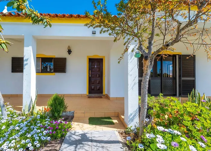 Guardiao, Piscina Jardim Prestige For