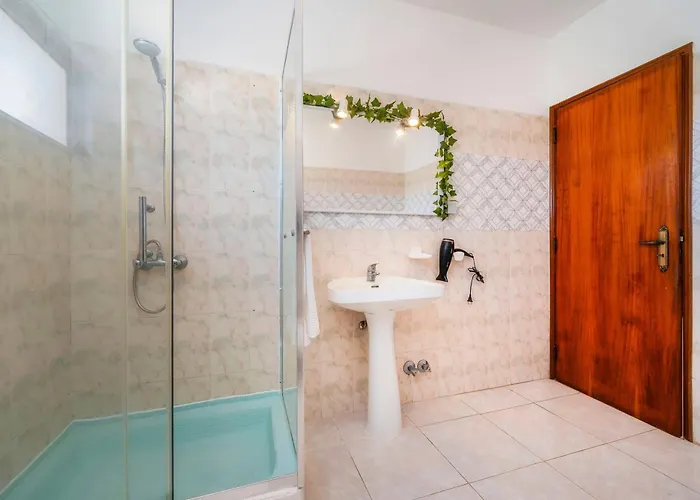 Guardiao, Piscina Jardim Prestige For *